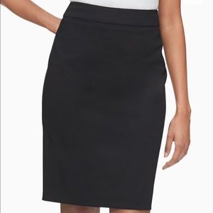 🎊5/$25🎊 Calvin Klein black pencil skirt sz 2